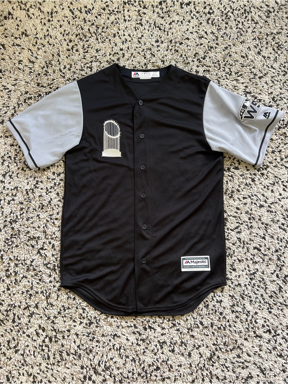 Majestic MLB Coolbase Baseball Jersey 2018 World Series Trophy Black Grey Small